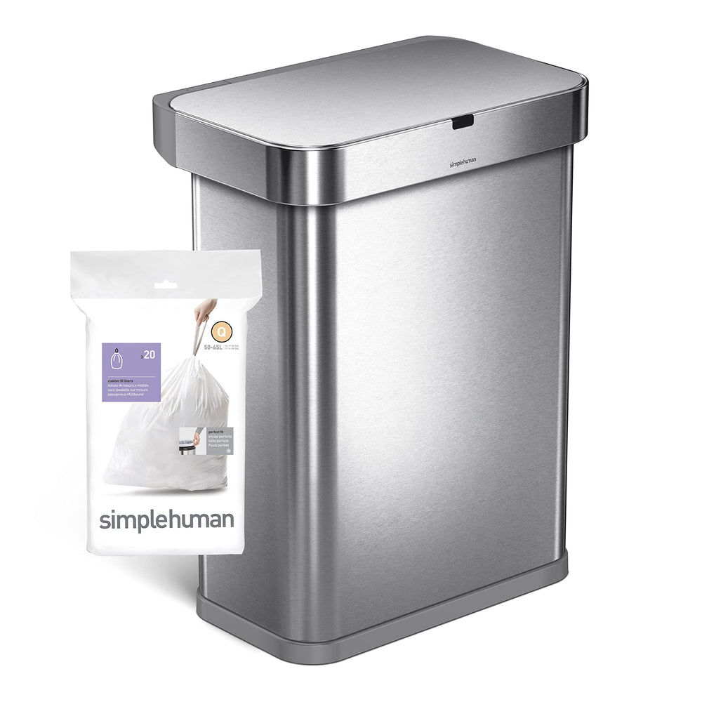 simplehuman bolsa colocada dentro de cubo step demostrando ajuste perfecto