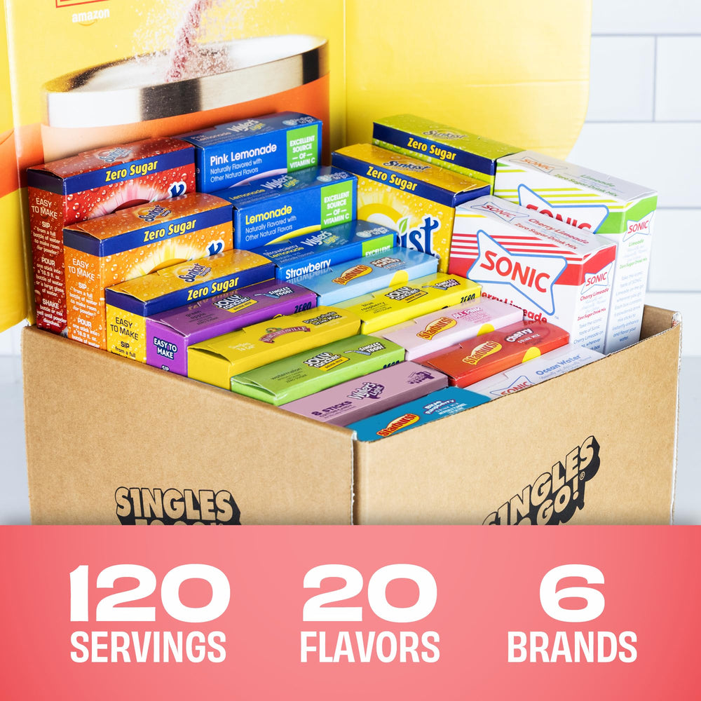 singles to go sobres abiertos al lado de una caja que destacan variedad de sabores