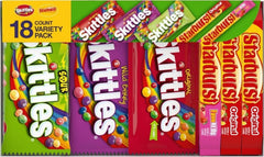 SKITTLES y STARBURST frente del empaque mostrando variedad y conveniencia