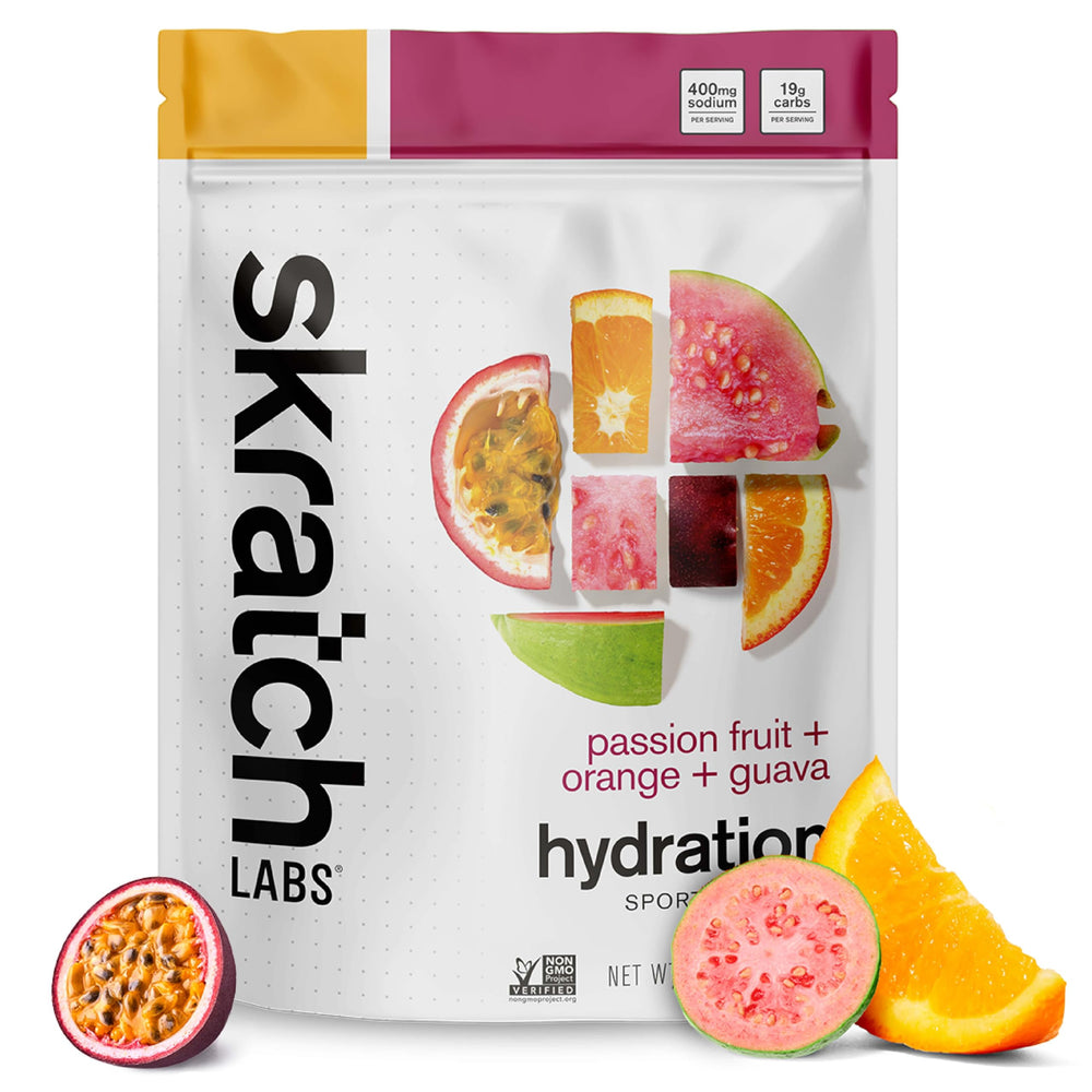 Skratch Labs envase frontal mostrando sabor tropical y beneficio hidratante
