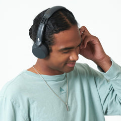 Skullcandy Icon 180 worn by commuter demonstrating comfortable all-day use