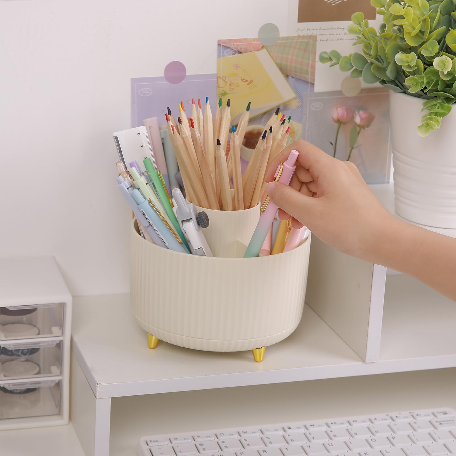 SKYDUE rotación 360 grados en uso para acceso rápido a bolígrafos