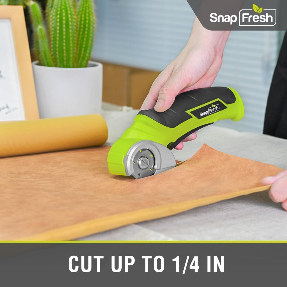 SnapFresh comparación de tamaño en mano que muestra portabilidad y ligereza