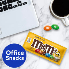 SNICKERS mezcla de barras mostrando nougat, cacahuete y caramelo