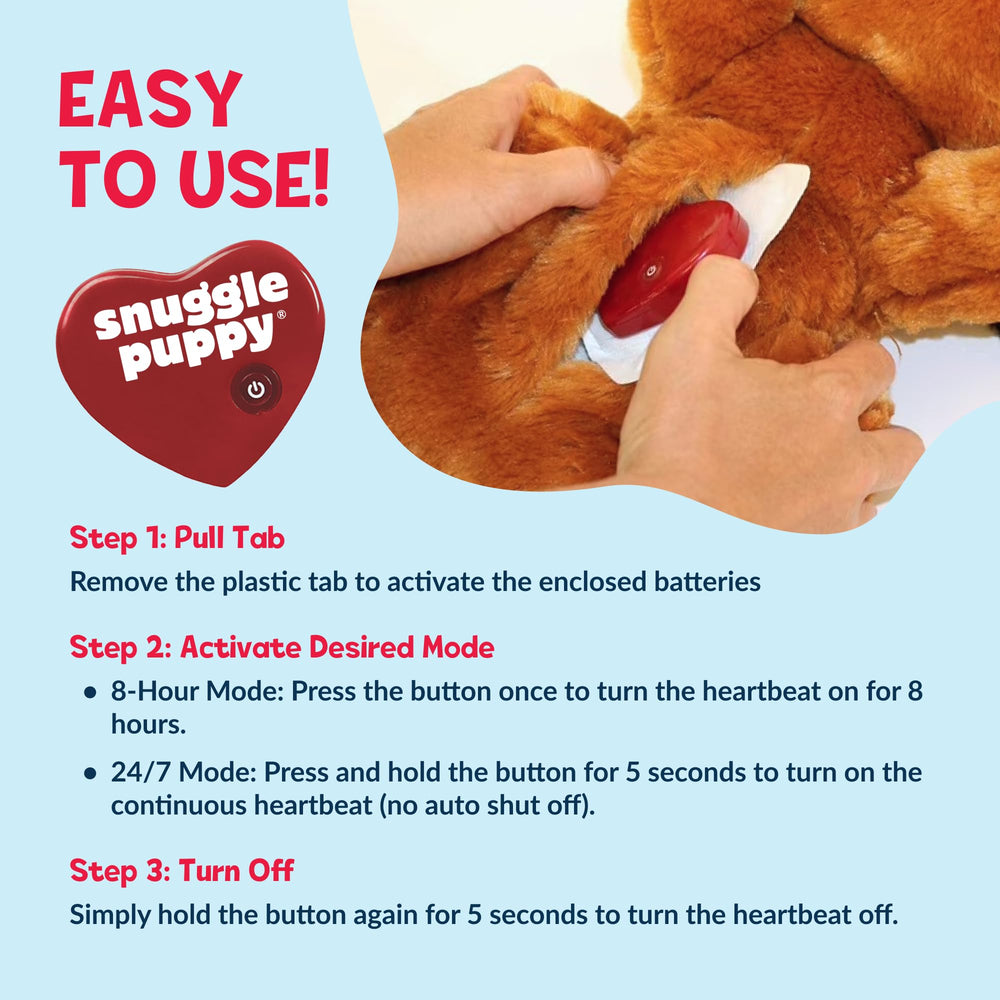 Snuggle Puppie junto a una mano para mostrar tamaño y transporte fácil