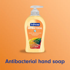 Softsoap textura de espuma cremosa demostrando limpieza y suavidad