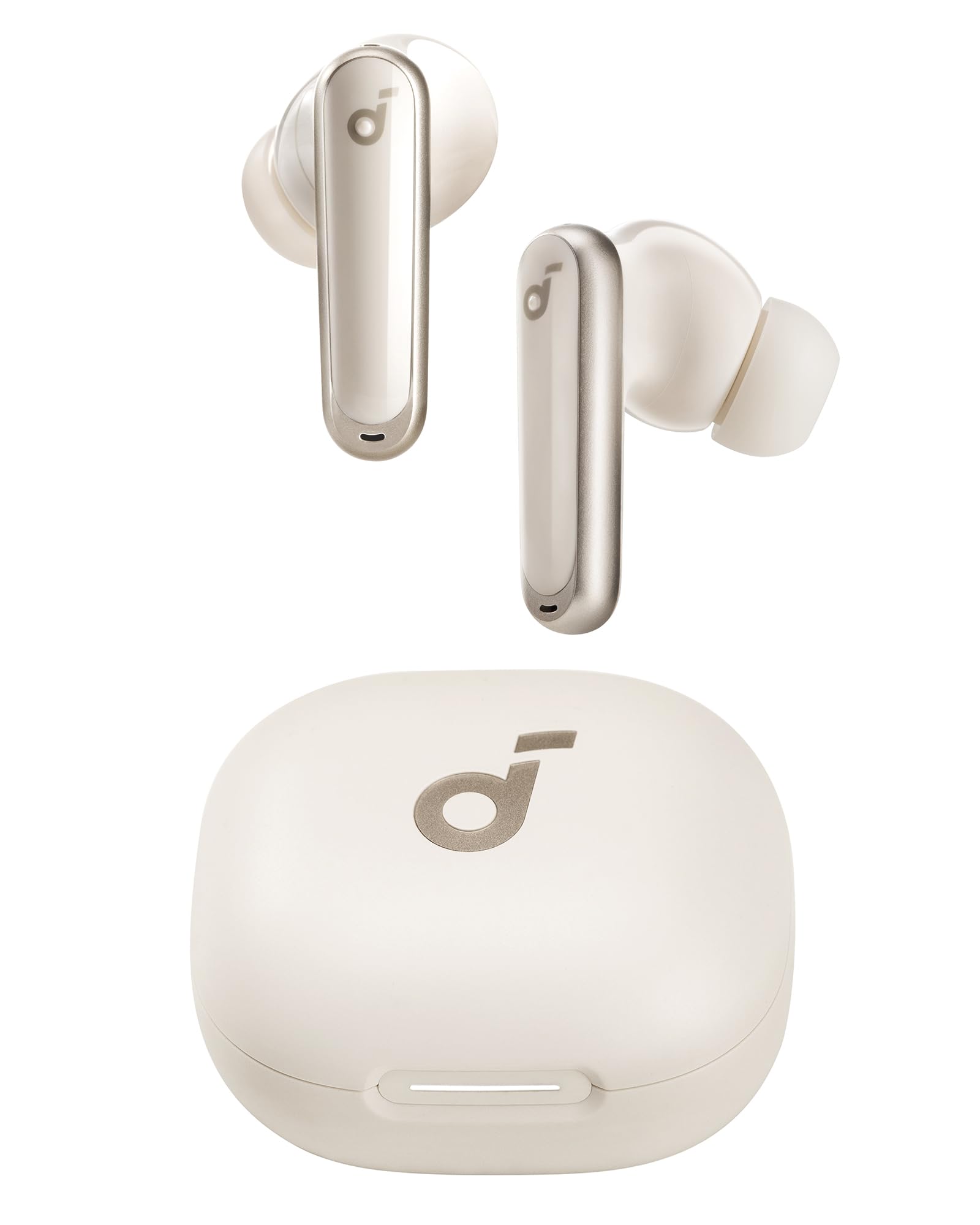 Soundcore P40i estuche abierto mostrando carga y portabilidad