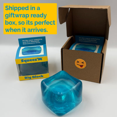 Squeez'M cube in an office setting demonstrating focus and discreet fidgeting