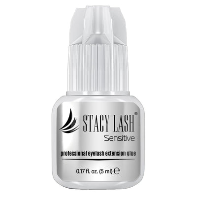 STACY LASH frasco frontal mostrando diseño y volumen profesional