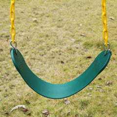 Sunnyglade columpio en uso por niño en jardín, promueve juego seguro al aire libre