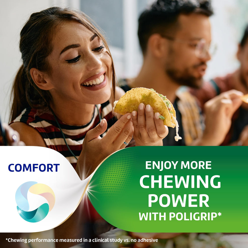 Super Poligrip prótesis en boca sonriendo, favorece hablar y comer con confianza