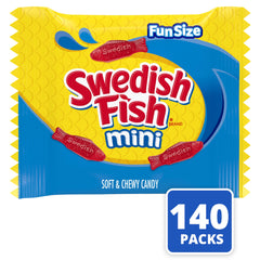 Swedish Fish porción abierta con gomitas listas para comer y porción sellada