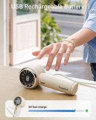 sweetfull ventilador junto a objetos para comparar tamaño y ligereza