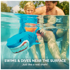 SwimWays tamaño en mano que facilita transporte y uso por niños