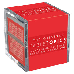 TableTopics caja cúbica transparente mostrando tarjetas, facilita presentación en mesa