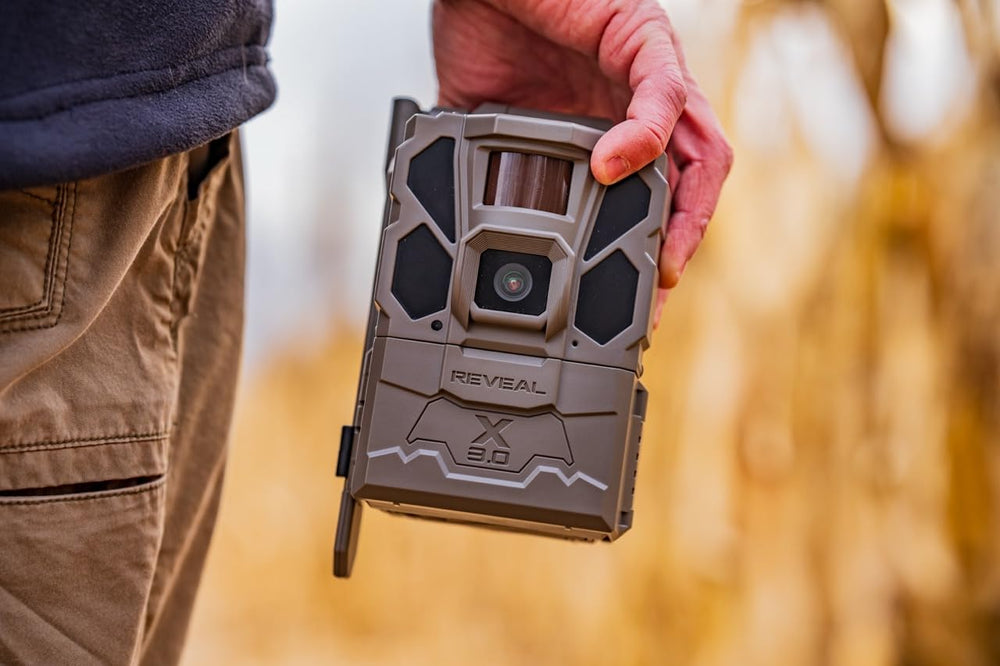 TACTACAM waterproof housing close-up, rugged weather protection benefit