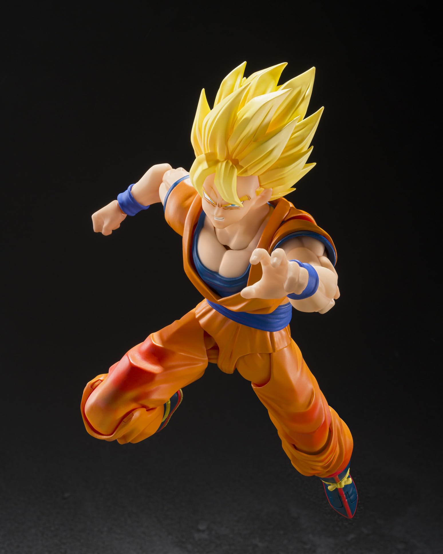 TAMASHII NATIONS tres expresiones faciales que cambian la actitud