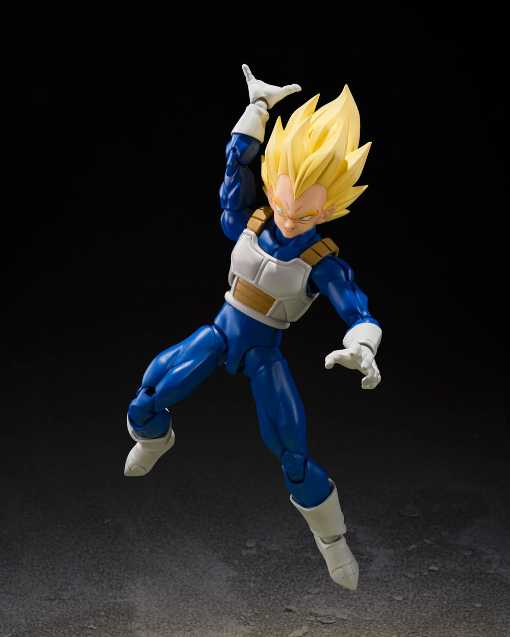 TAMASHII NATIONS Vegeta manos intercambiables para múltiples ataques y gestos