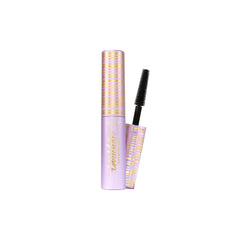 Tarte envase frontal negro mostrando la máscara travel size y beneficio duradero