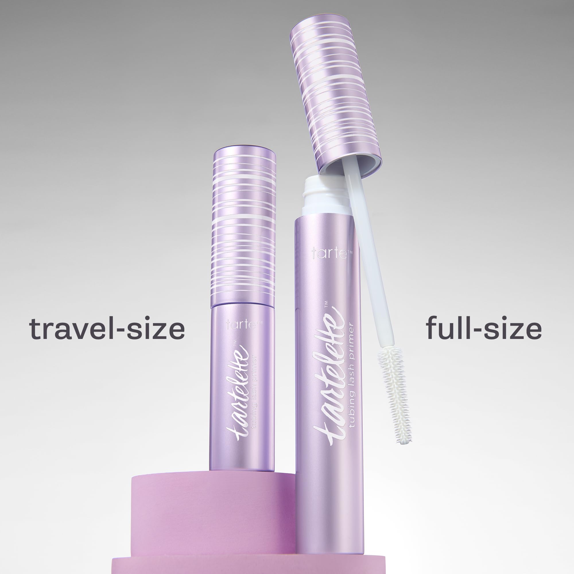 tarte producto junto a regla para comparar tamaño y capacidad del envase