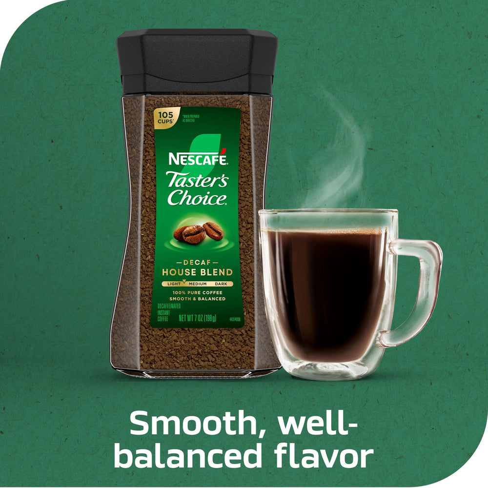 NESCAFÉ Taster's Choice café servido en taza mostrando aroma y cuerpo