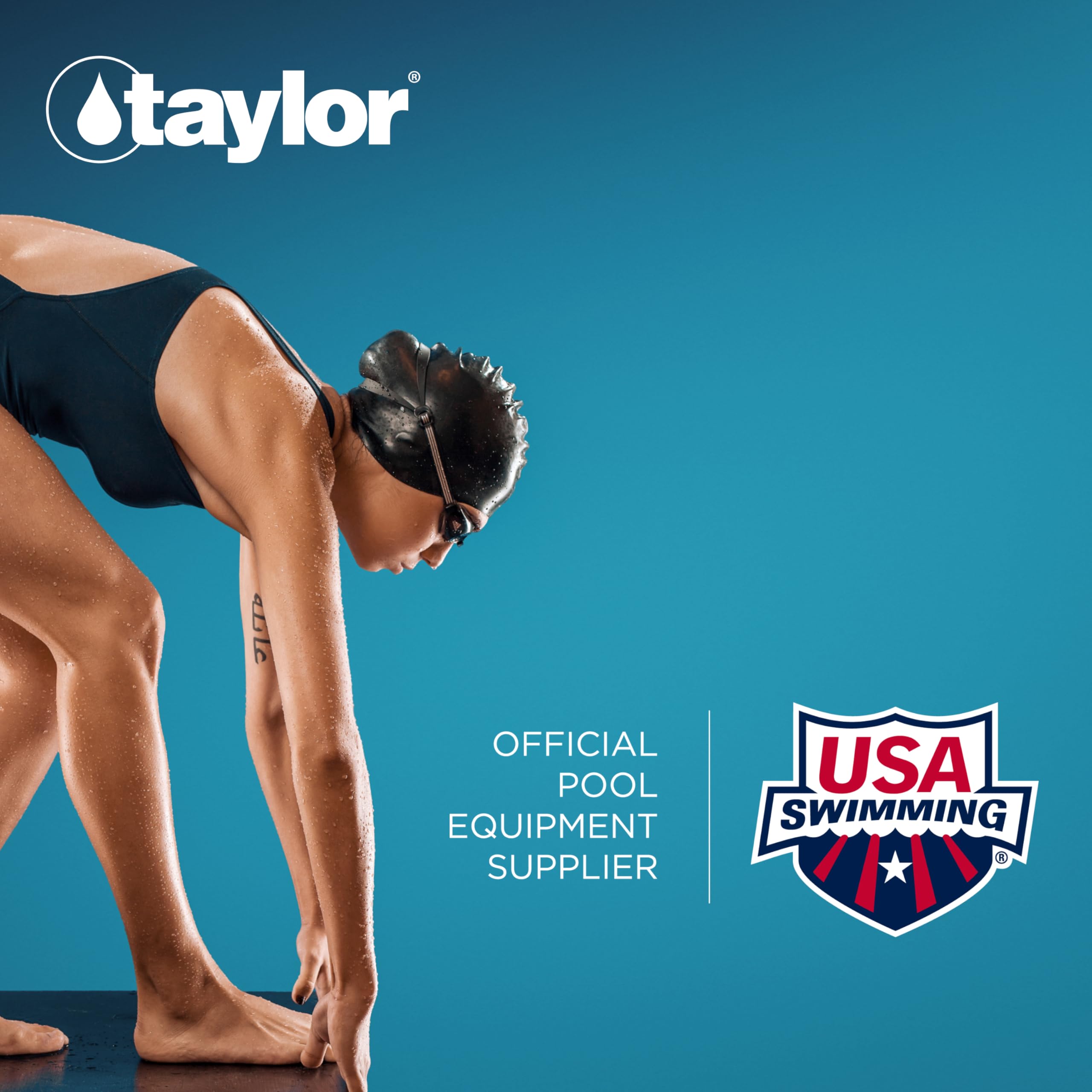 Taylor kit en uso junto a piscina mostrando control de agua