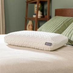 Tempur-Pedic close-up of knit cover texture for breathable, hypoallergenic benefit
