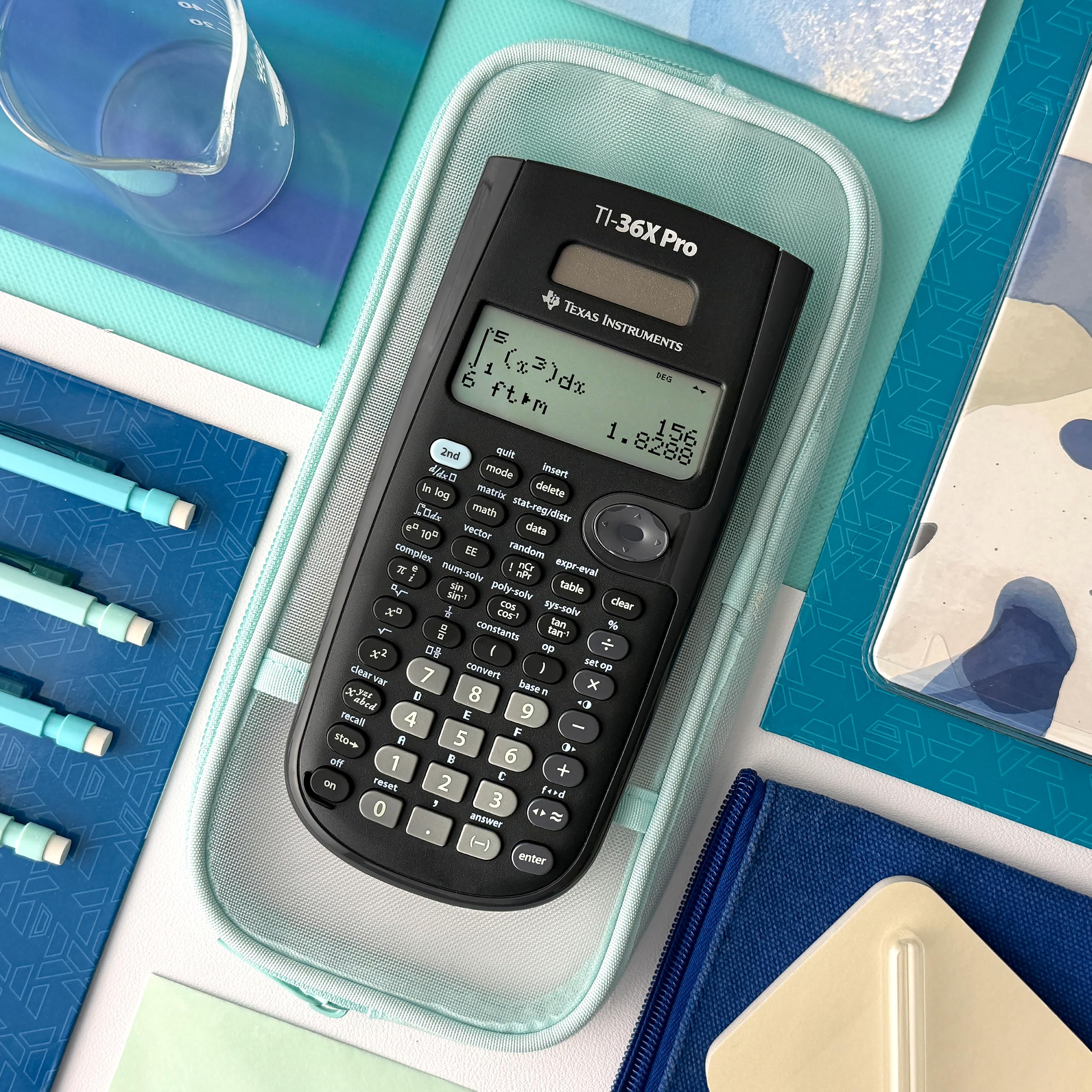 Texas Instruments TI-36X Pro teclas con textura y acceso rápido a funciones