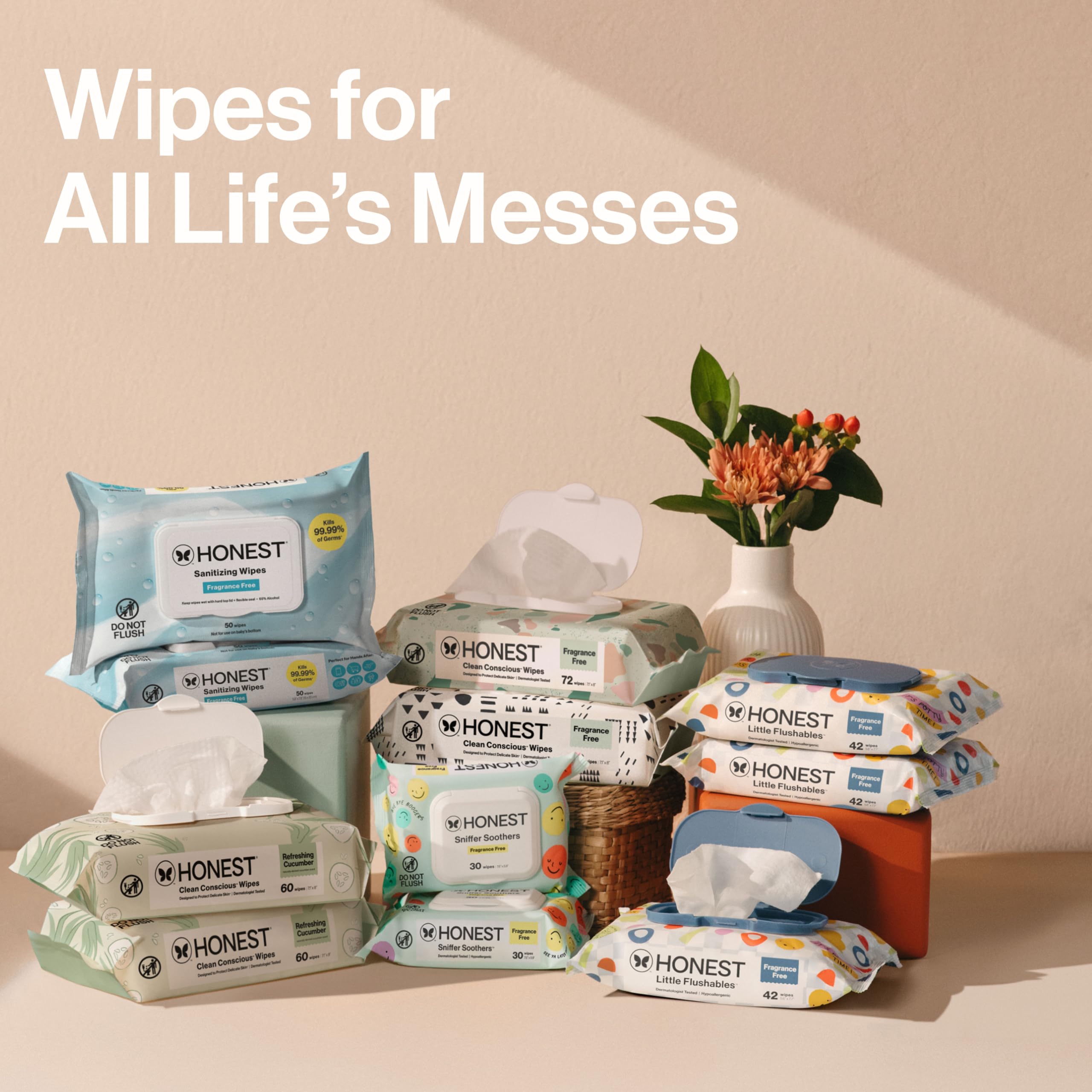 The Honest Company familia usando toallitas en la rutina diaria