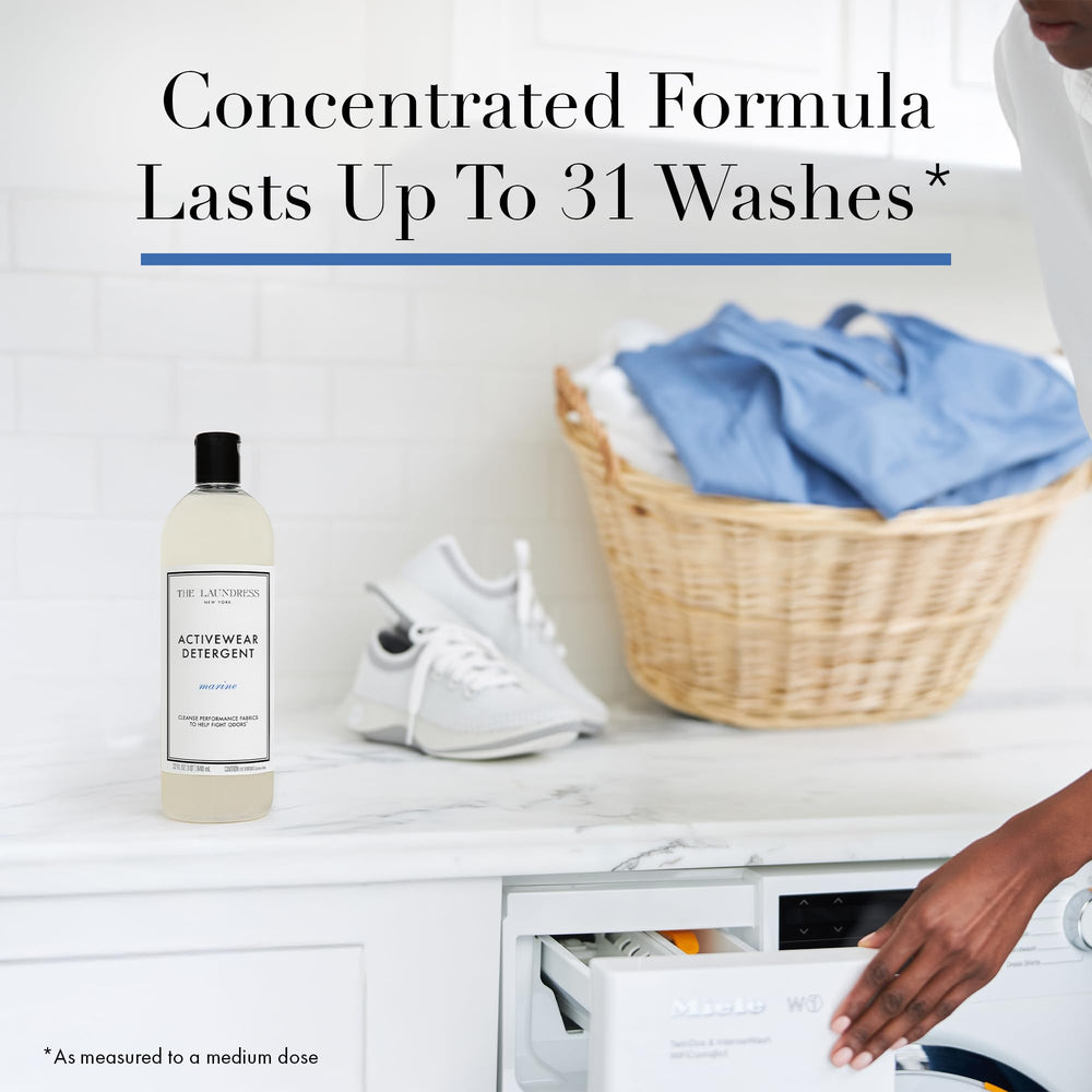 The Laundress etiqueta con fragancia Marine y notas perfumadas visibles
