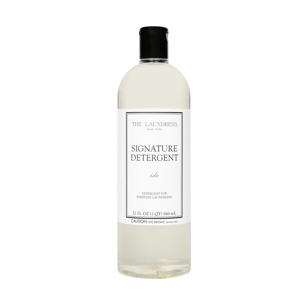 The Laundress envase frontal Isle mostrando diseño y beneficio de limpieza