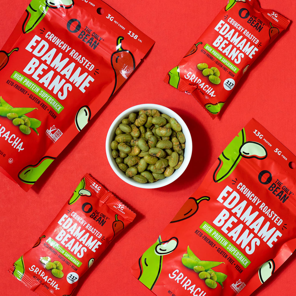 The Only Bean snack en mochila durante senderismo, energía práctica