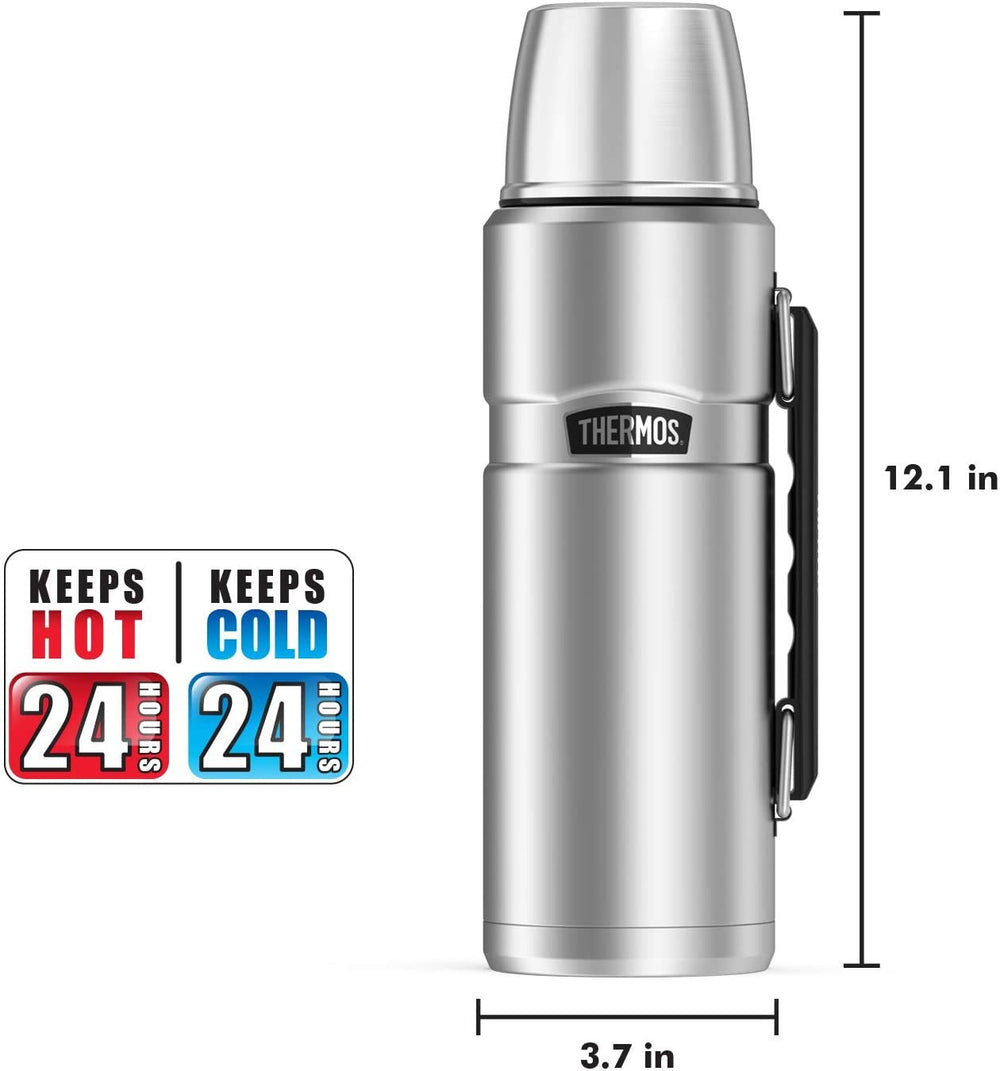 THERMOS en mesa familiar sirviendo café, ideal para compartir bebidas calientes