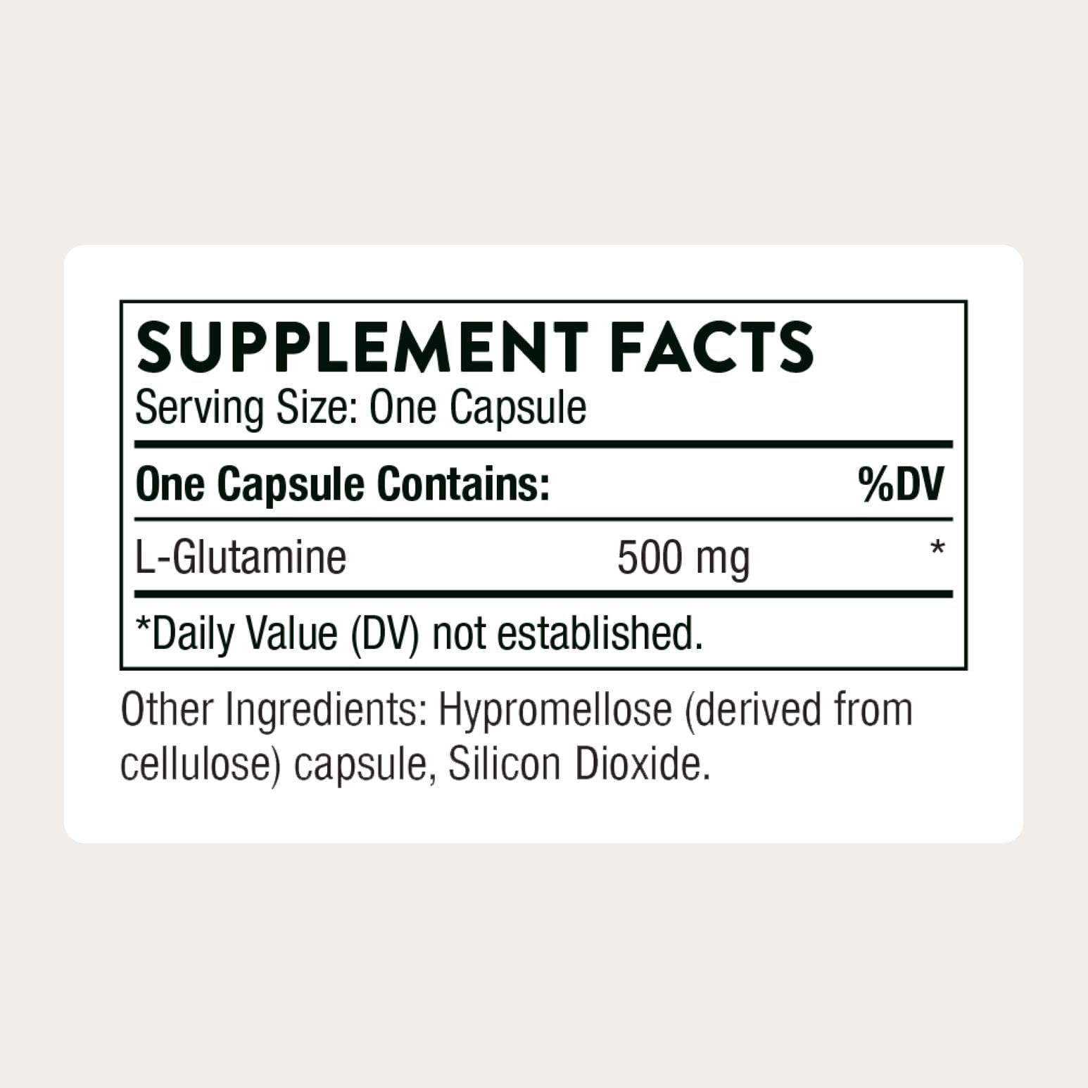 Primer plano de una cápsula Thorne L-Glutamine para ver forma y color