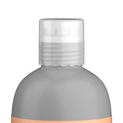 TIGI Moisture Maniac aplicado en cabello húmedo para hidratación