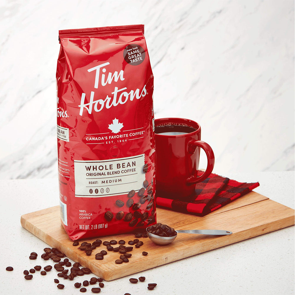 Tim Hortons café recién molido servido en taza para disfrutar aroma intenso