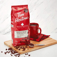 Tim Hortons café recién molido servido en taza para disfrutar aroma intenso