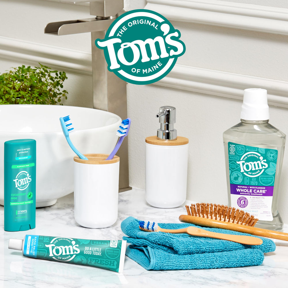 Tom's of Maine etiqueta con lista de ingredientes y sin artificiales
