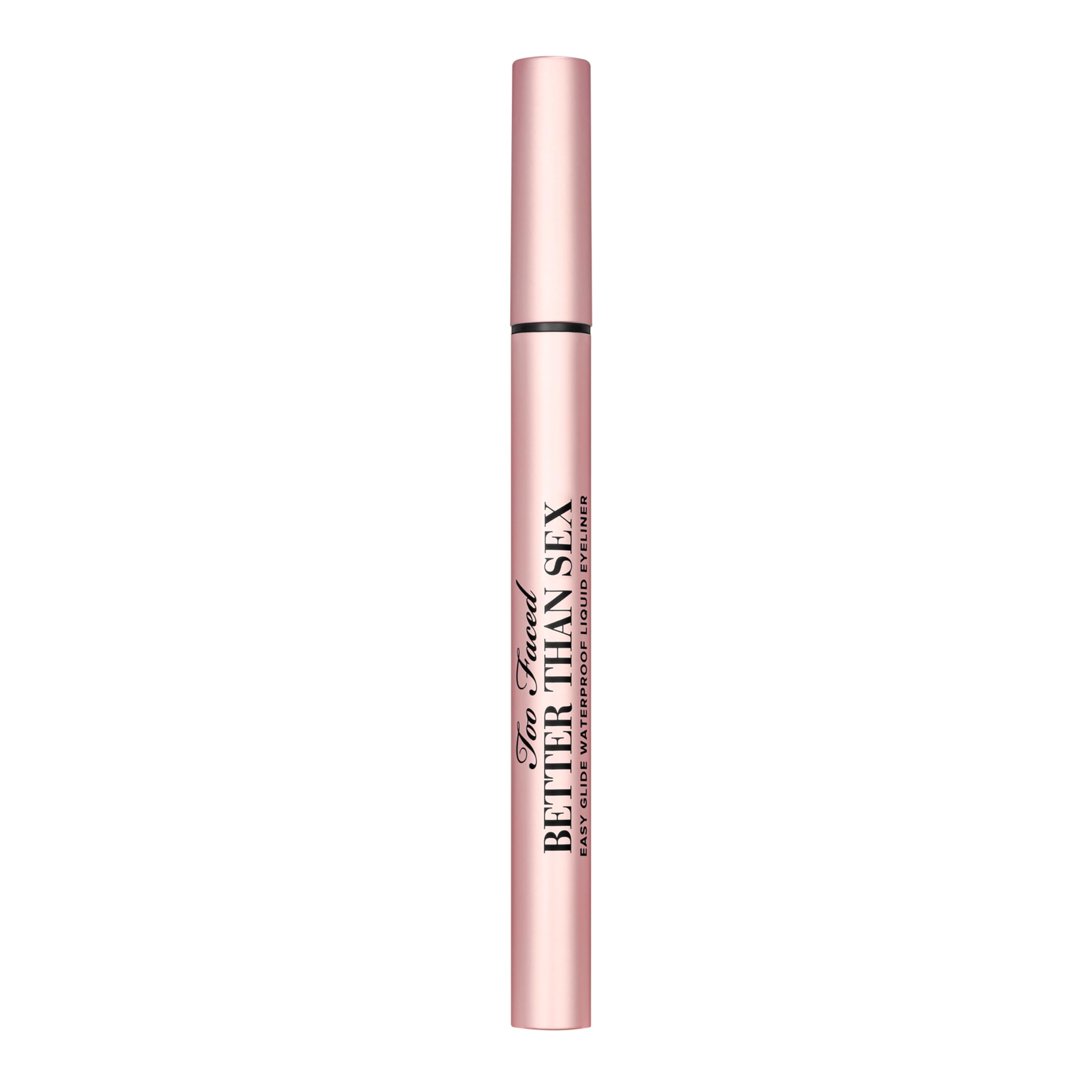 Too Faced delineador junto a moneda mostrando escala y tamaño de 0.02 oz