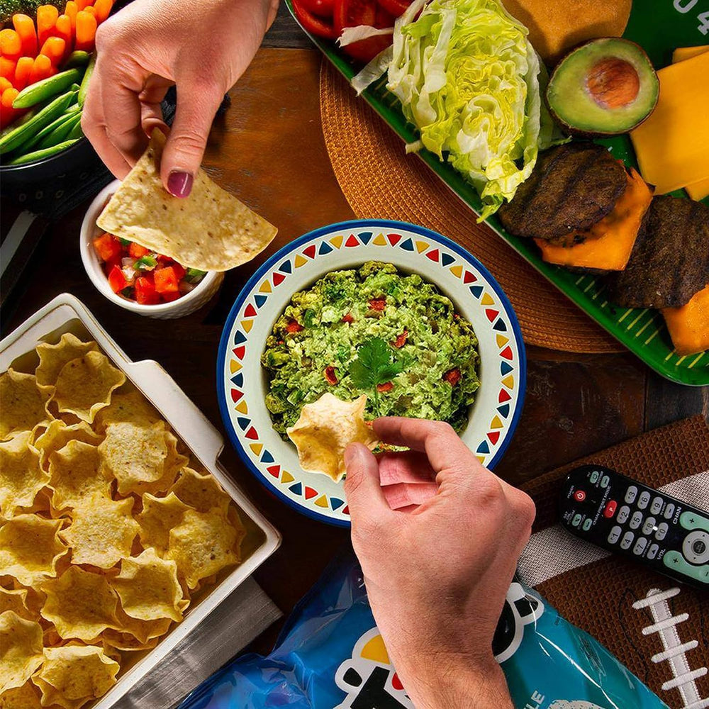 Tostitos vista del interior de la bolsa con chips, muestra cantidad