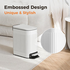 TrashAid pedal en uso para apertura manos libres y mayor higiene