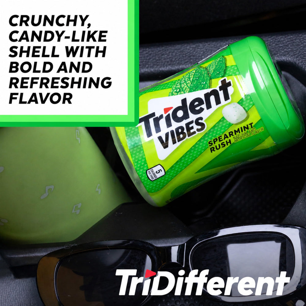 Trident frasco en mano para comparar tamaño y transportar fácilmente