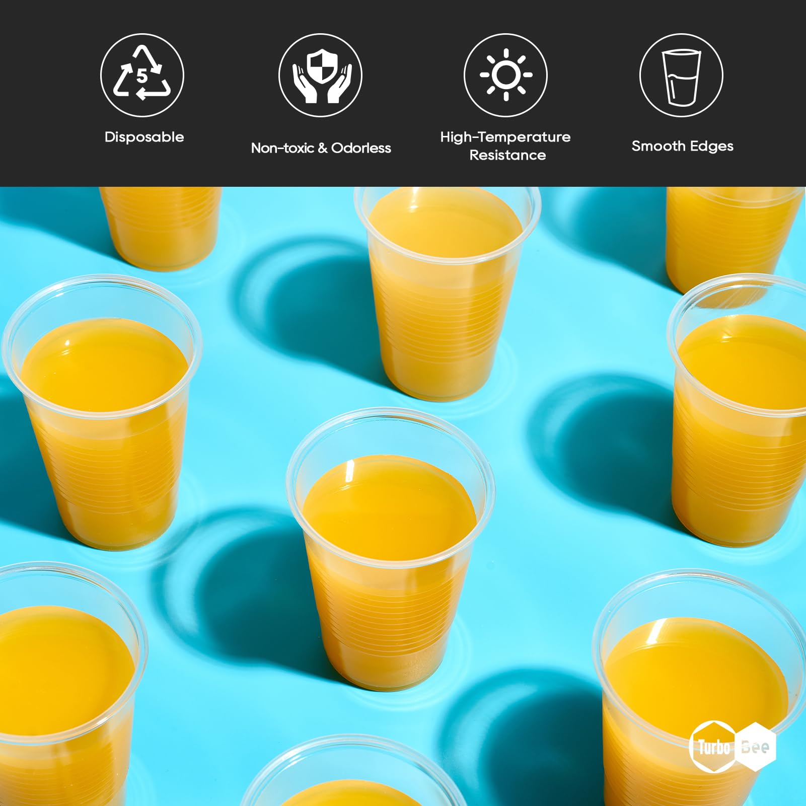 Turbo Bee vaso en mano sirviendo bebida caliente, cómodo y seguro