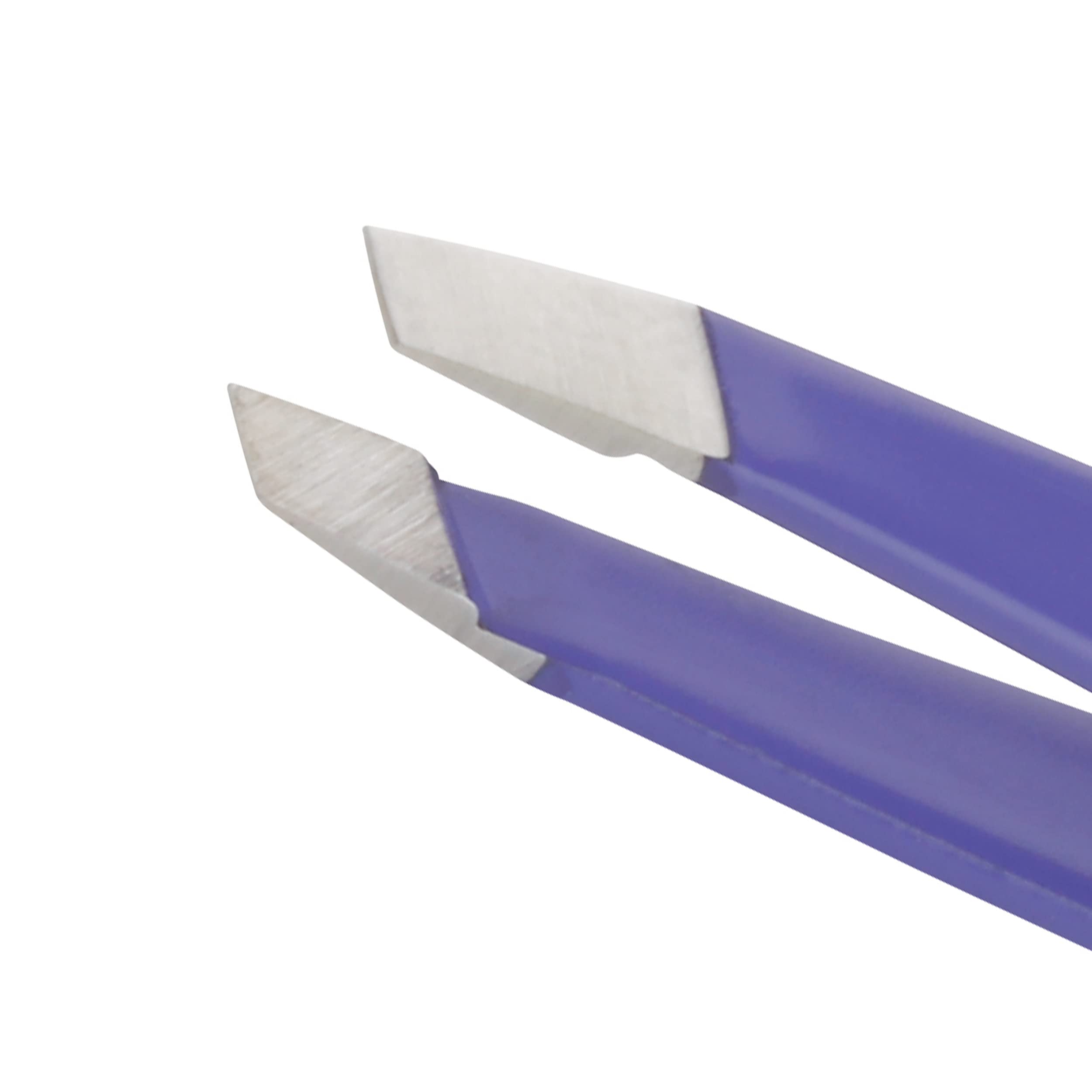 Tweezerman pinza mini primer plano de puntas alineadas para precisión