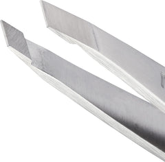 Tweezerman primerísimo plano de la punta para extraer vellos con precisión