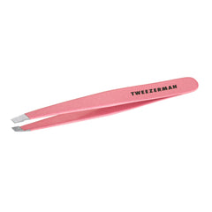 Tweezerman pinzas Slant frontal mostrando diseño Tea Rose y precisión