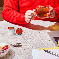 Twinings taza servida destacando sabor robusto y preparación rápida