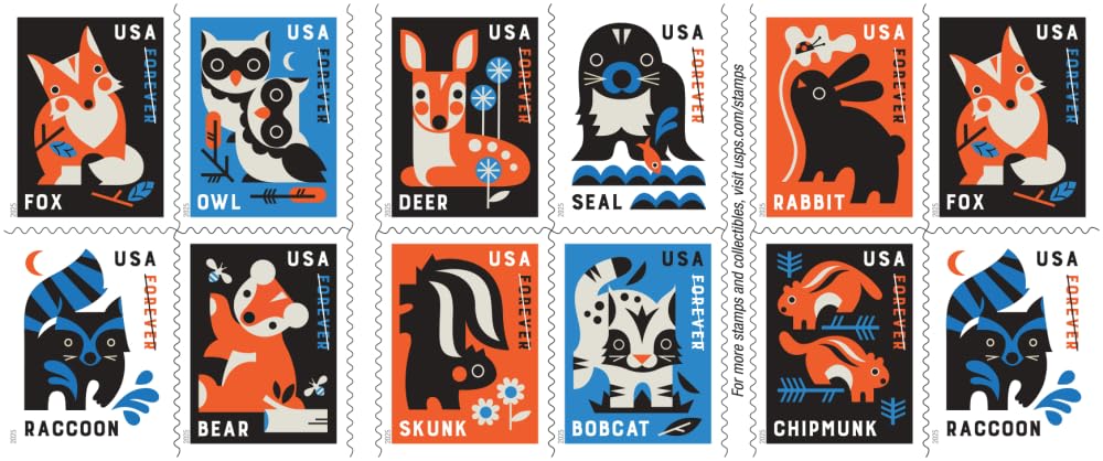 United States Postal Service sello Baby Wild Animals pegado en un sobre listo para envío