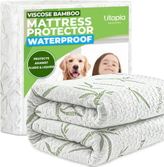Utopia Bedding vista frontal del protector Full mostrando el ajuste y diseño protector