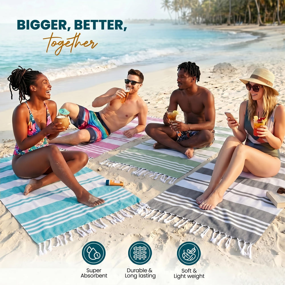 Utopia Towels plegada dentro de mochila indicando ahorro de espacio